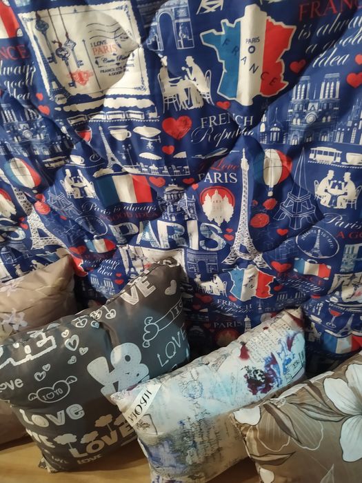 50×70 см Фабричные подушки .