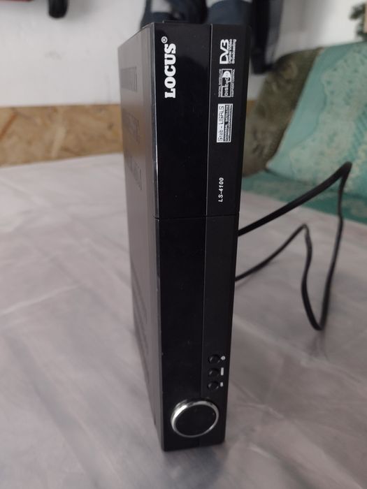 Супутниковий тюнер locus ls-4100