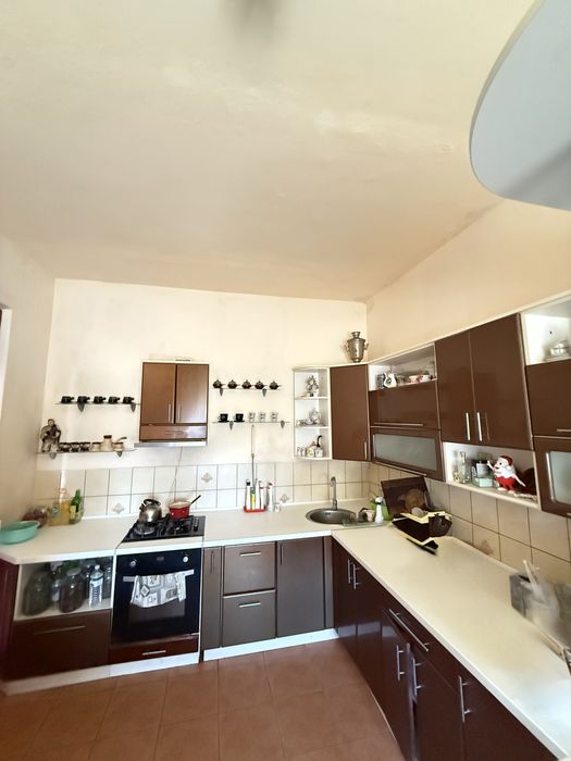 Продаж 335 м² будинку всього за 75 000$ біля Львова.
