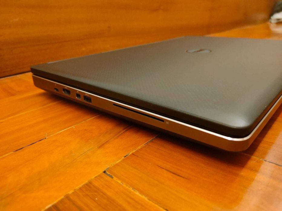 Workstation DELL Precision 7720 32GB + 1TB com NVIDIA Quadro P5000