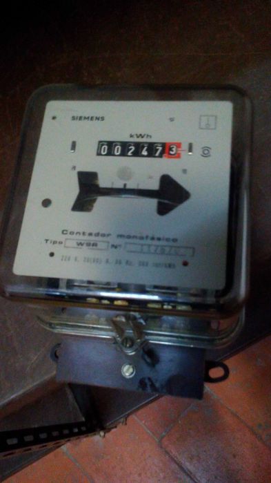 Contadores elétrico, monofásico ou trifásico,  Amperímetro