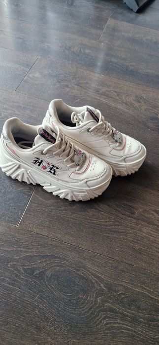 Buty hello kitty rozmiar 37