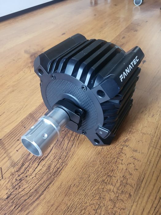 Fanatec DD Pro zestaw baza + obręcz + pedały