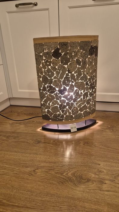 Lampka stojąca podlogowa