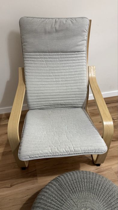 Poltrona Poang + Puff IKEA