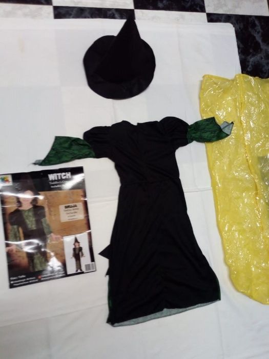 Máscara - fato criança bruxa - tamanho médio 5-6 anos