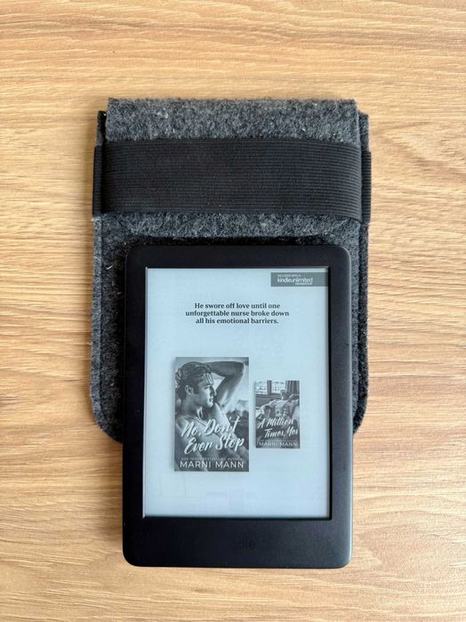 Електронна книга Amazon Kindle 10th Gen (2019 release) Black