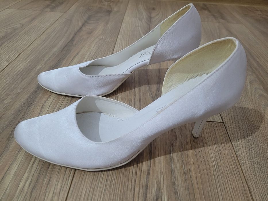 Buty ślubne białe perłowe szpilki rozmiar 40