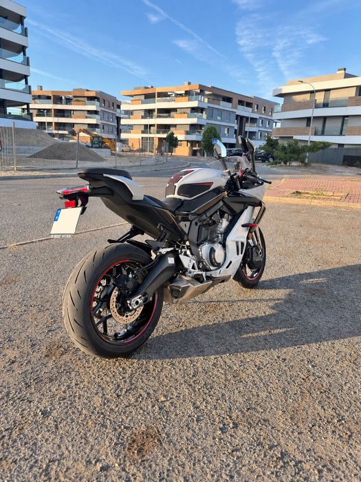 CFMOTO 675SR-R | Como nova | 10/2025 | 5000km
