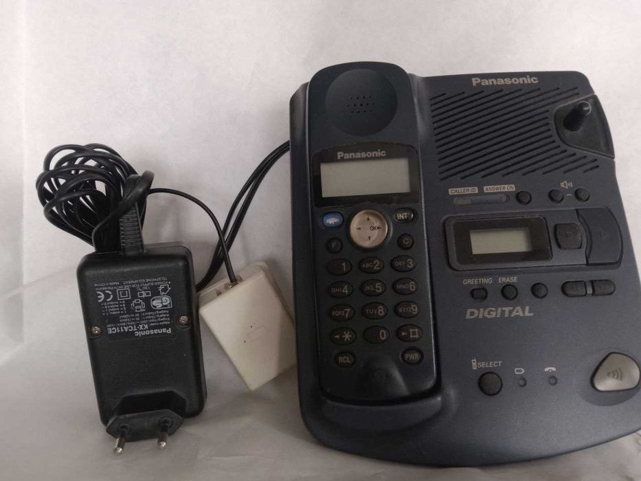 радіотелефон Panasonic KX-TCD965.