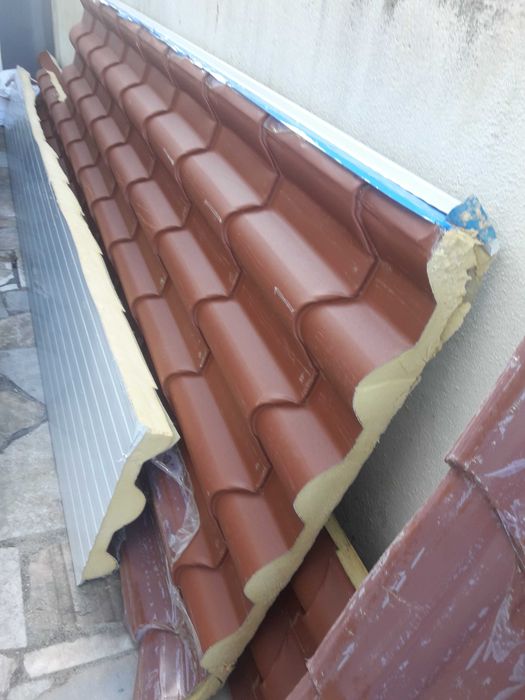 Painel sandwich telha RAL 8004