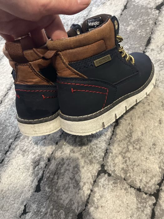 Buty dla chlopca  rozmiar 32