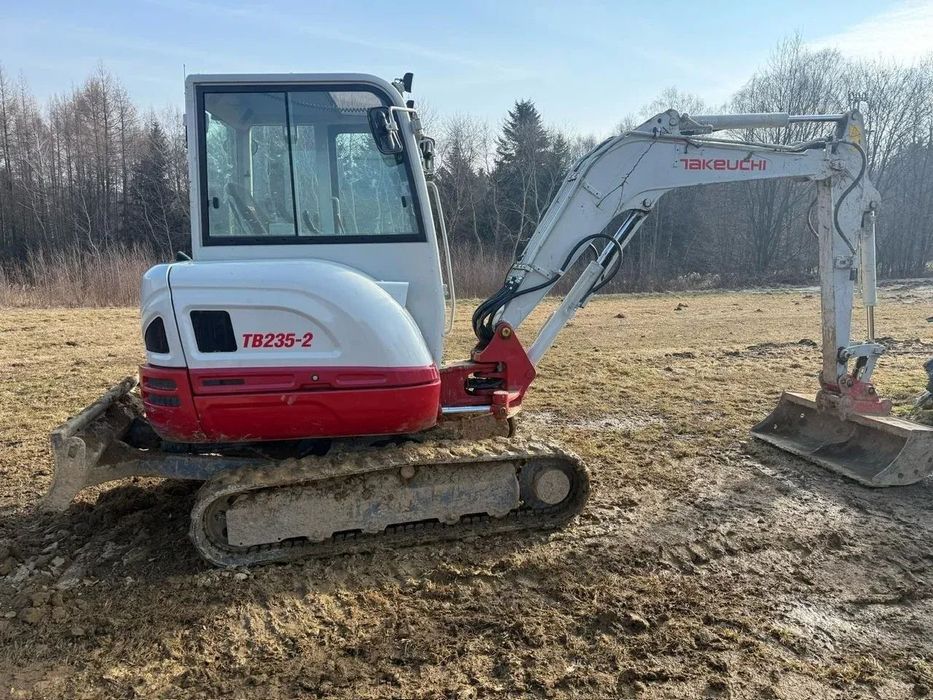 Takeuchi TB235-2  Minikoparka TAKEUCHI TB235-2 - ANMAR Plus