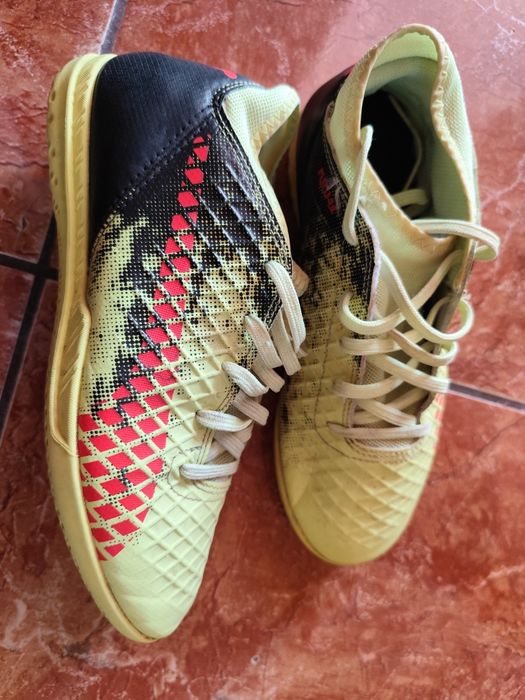 Buty damskie Puma 37