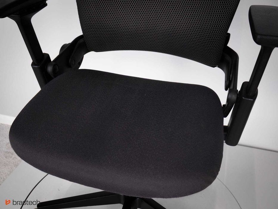 Fotel biurowy Steelcase Leap V2 Outlet DARMOWA DOSTAWA