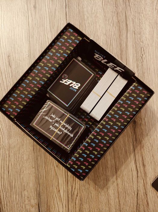 Gra planszowa Niezły BLEF Czy ktoś tu ściemnia?