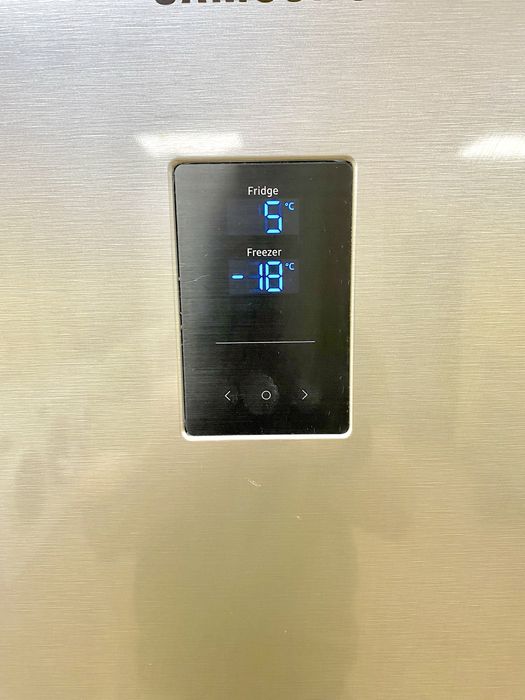Холодильник Samsung NoFrost193 см