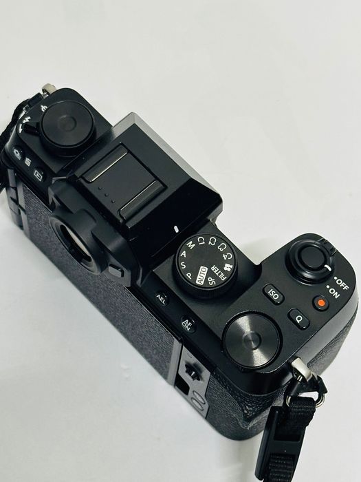 Aparat Fujifilm X-S10 Bezlusterkowiec + obiektyw Fujifilm XC 15-45mm