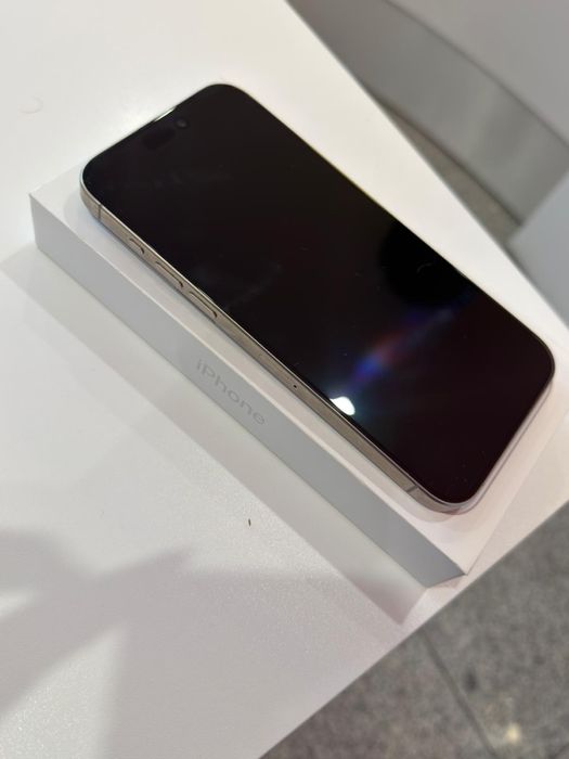 Iphone 15 pro Max - como novo