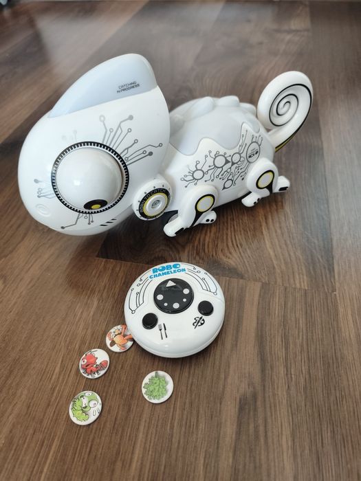 Robo kameleon  Dumel