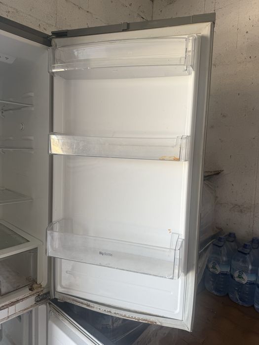 Frigorifico LG No frost - funciona perfeitamente - preço bom