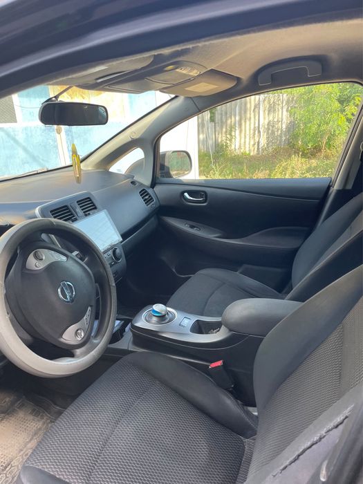 Продам Nissan Leaf 24kwh
