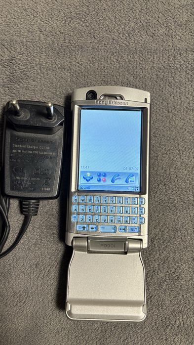 Sony ericson P990i