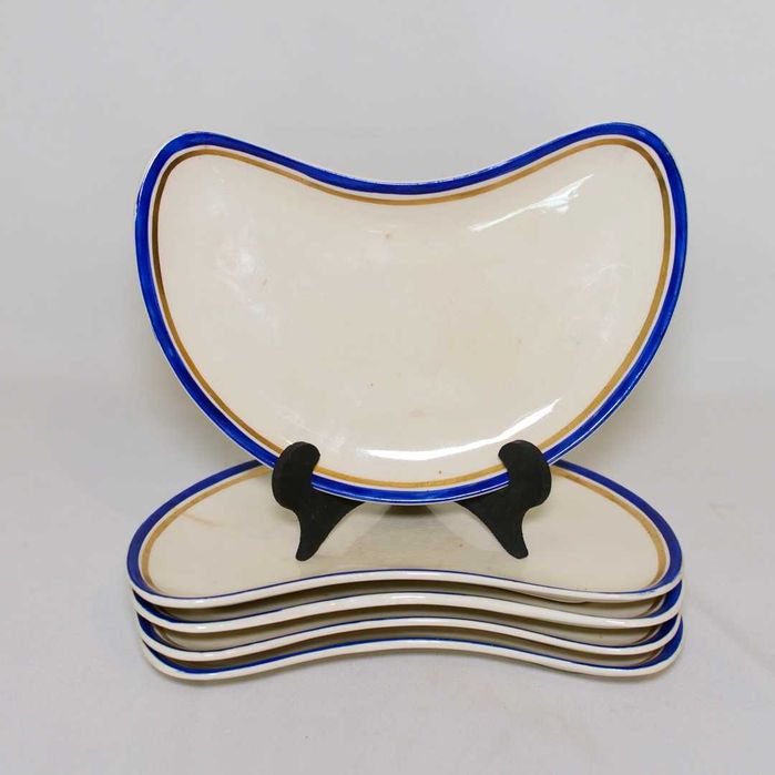 Pratos ingleses antigos em porcelana Burleigh Ware
