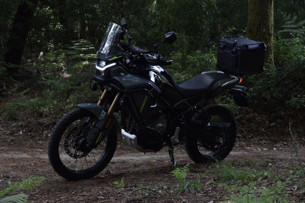 CF moto 450 MT de 2024