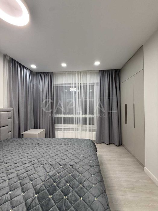 Оренда сучасної 2-кім квартири 80м2 Голосіївська White line