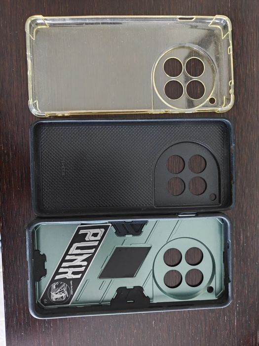 Capas One plus 12