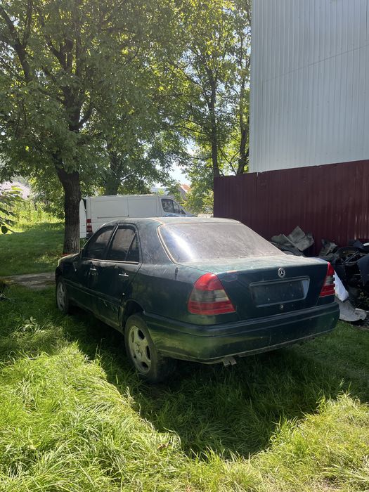 По запчастинам Mercedes c180 w202
