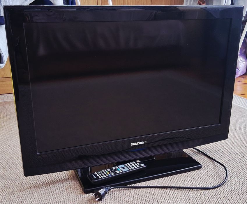 Telewizor LCD Samsung 32 cale