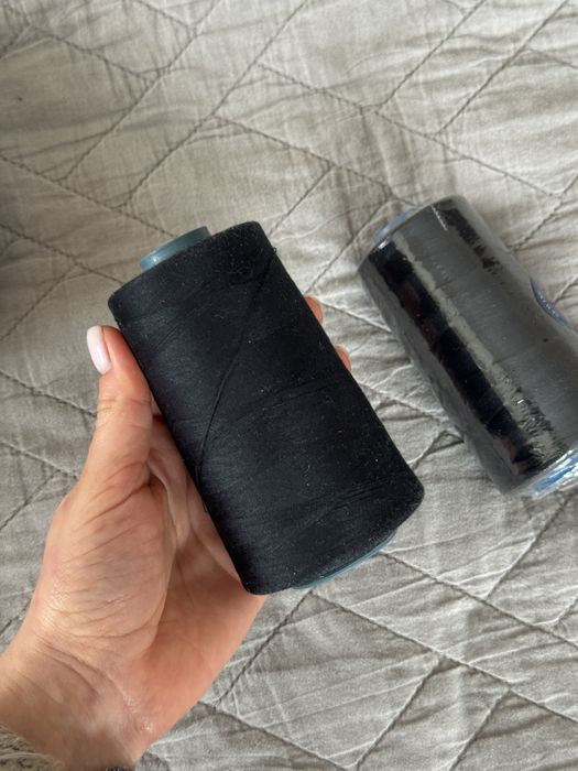 Нові швейні нитки темні сірі чорні. Нитки швацкі