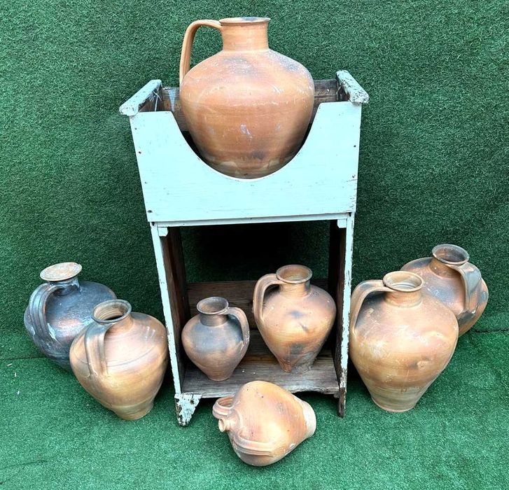 Cantareira antiga em pinho, para bilhas