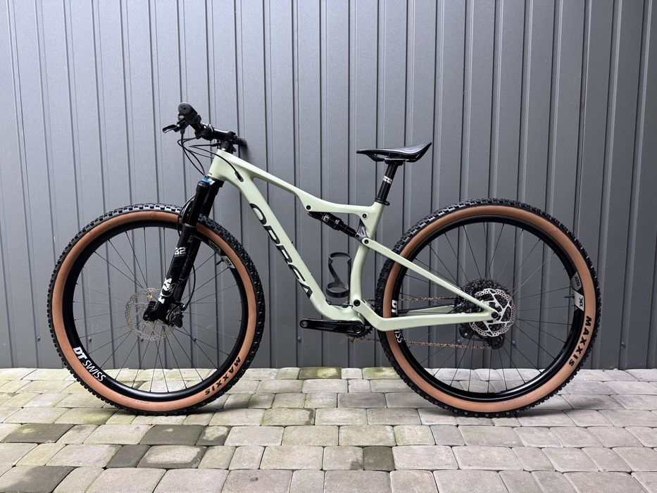 Карбоновий Велосипед Orbea Oiz AXS. Вилка Fox