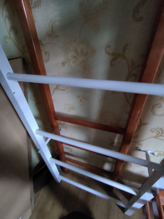 Двухъярусная кровать