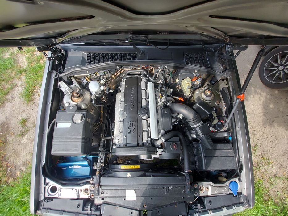 Volvo 960 надійний автомобіль