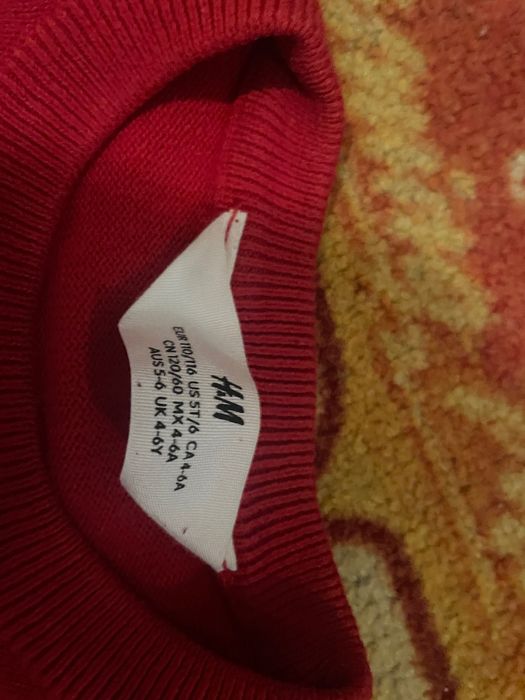 Sweterek świąteczny HM