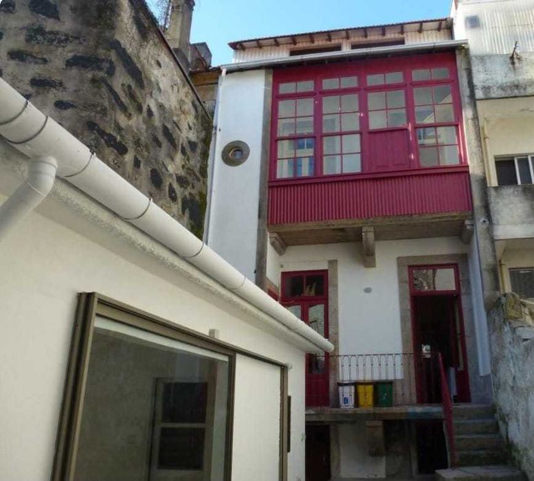 Quarto no Bonfim, Porto – Junto ao Campo 24 de Agosto