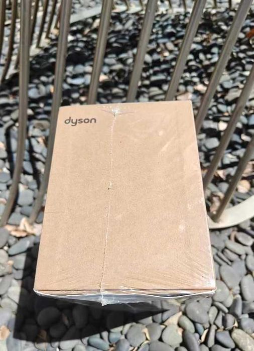 Nowa Stan idealny suszarka do włosów dyson HD08