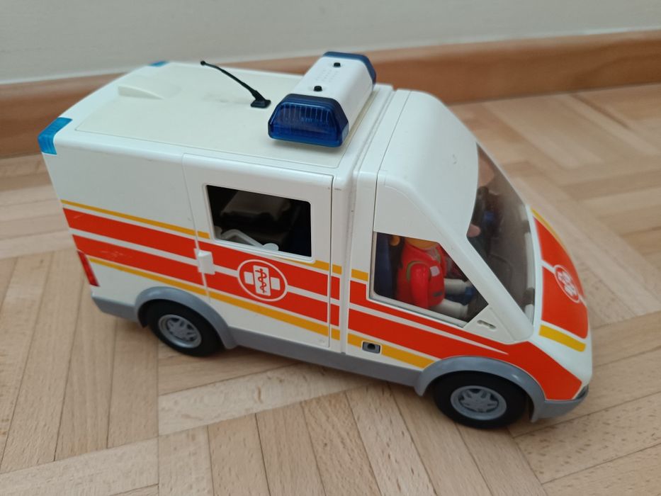 Playmobil karetka pogotowia