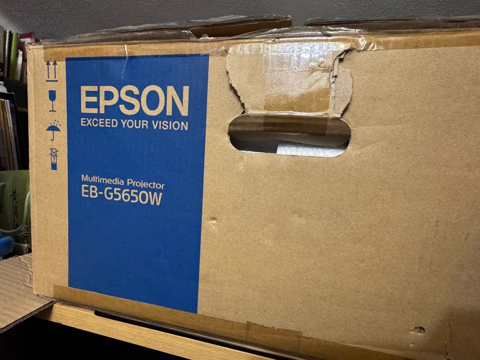 Projetor Epson EB-G5650W