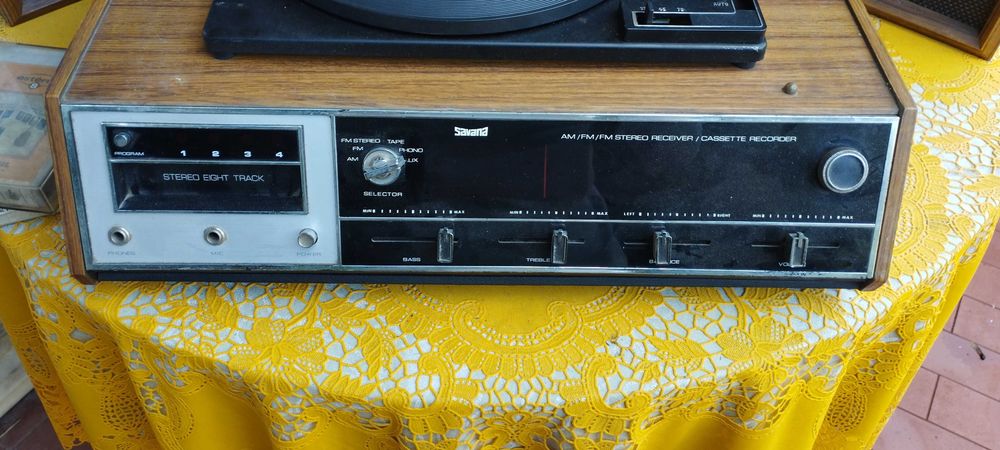 Aparelhagem vintage da marca Savana