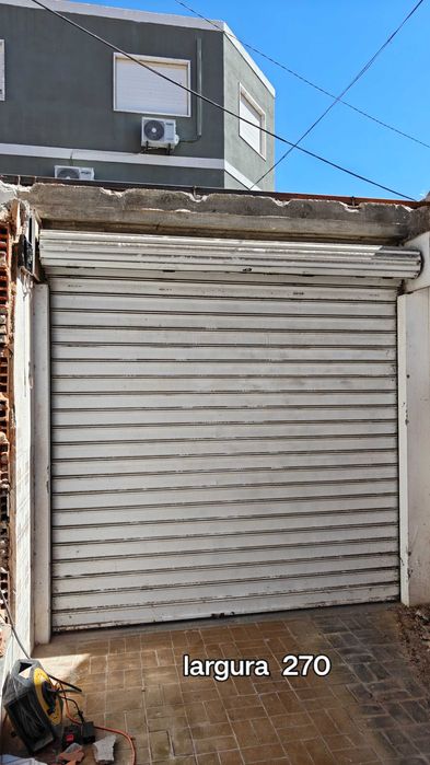 Portão de garagem automático