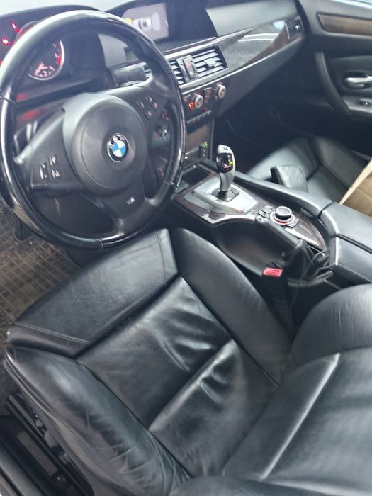 Sprzedam bmw e61 3.0 benzyna 270koni