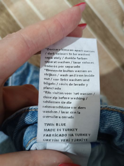 Продам жіночі джинси