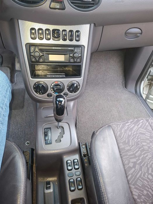 Mercedes Benz A190