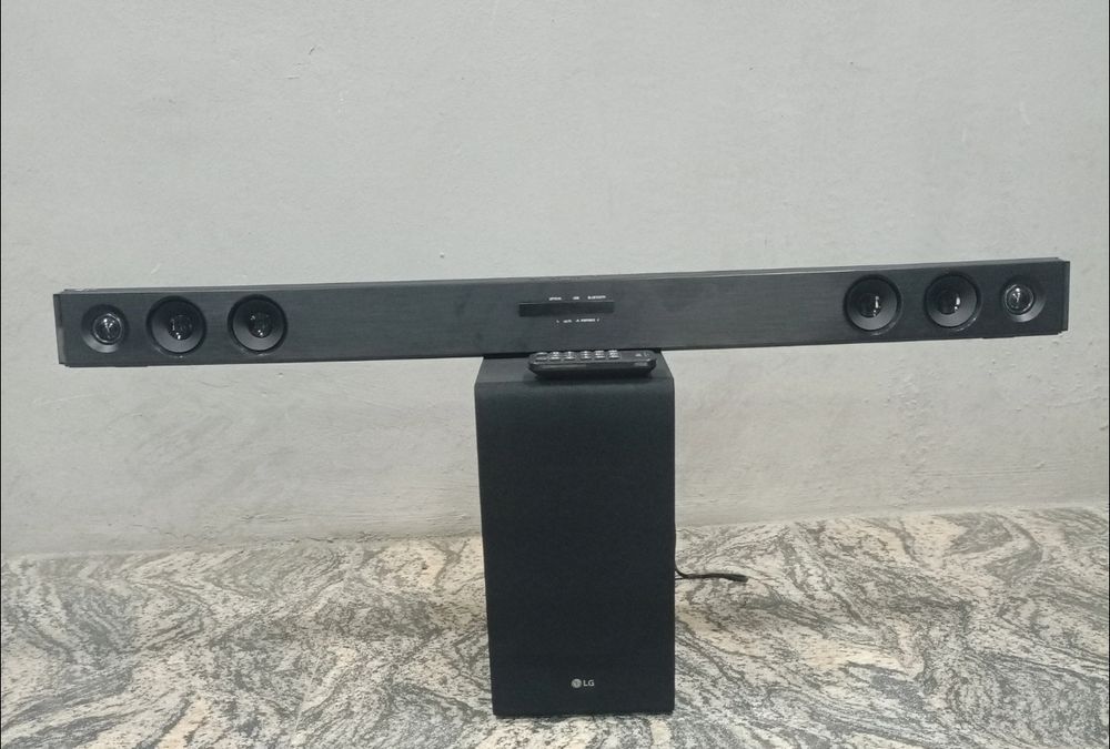 Soundbar LG SJ3 300w