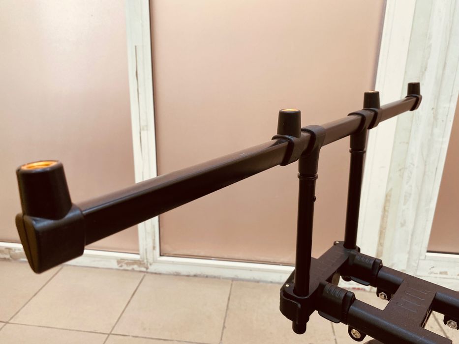 => Карповый Род Под на 4 удилища | Подставка для удочек Підставка вуди